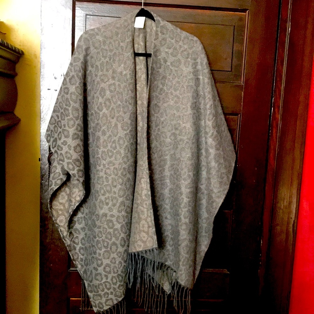 Woolrich animal print wrap